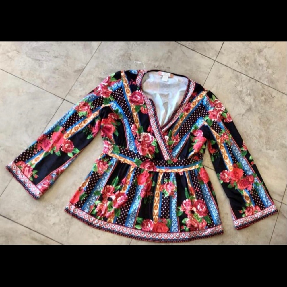 Super cute blouse never used!